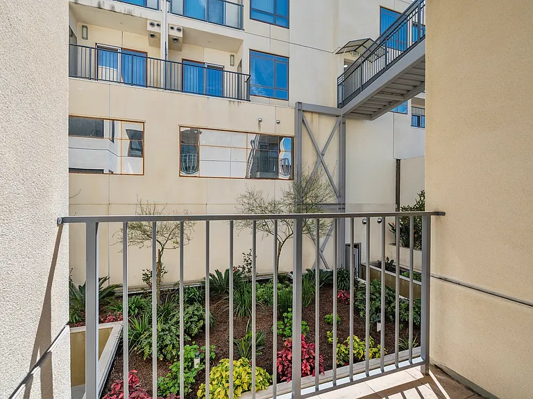 5240 Virginia Ave #125 — Photo 8