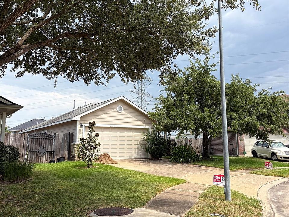 1st image of 11042 Warath Oak Ct