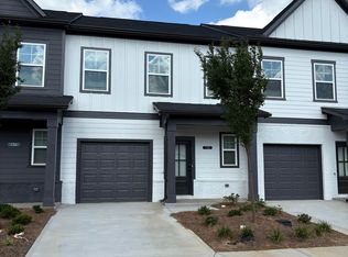 132 Lauren St, Adairsville, GA 30103