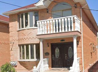 42-23 161st St, Flushing, NY 11358