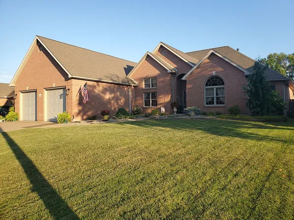 1411 Boulevard Dr, Belpre, OH 45714