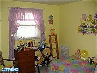4th image of 304 Hudson Dr