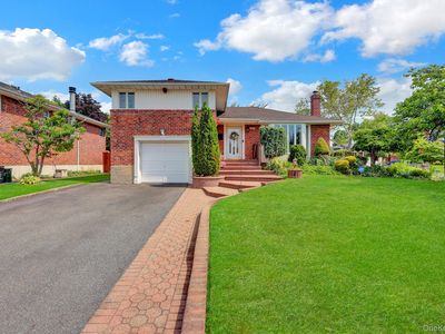 3987 Bayberry Lane, Seaford, NY, 11783