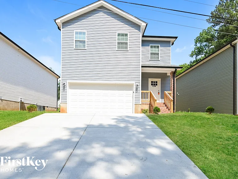 1246 Pless St NW — Photo 1