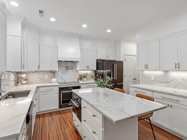 400 Lily Pad Ct, Zebulon, NC 27597