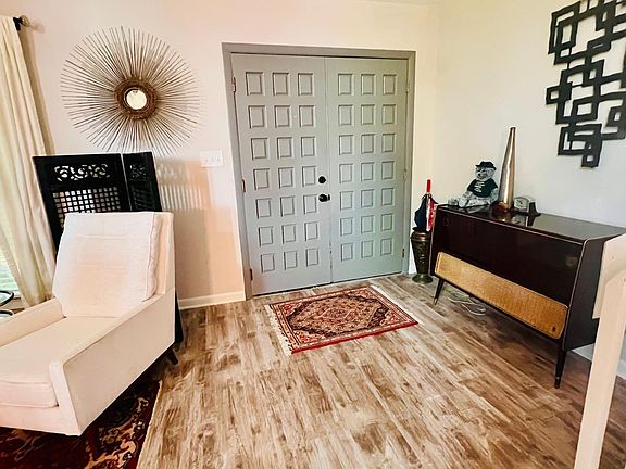 4th image of 1302 Hearthwood Cir SE