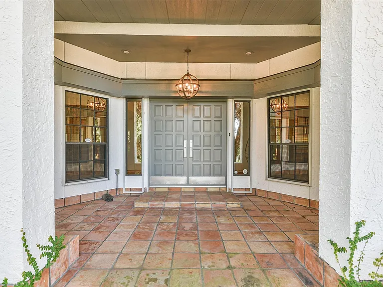 1 Cadena Ct — Photo 2