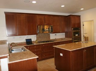 1300 Standish Cir, Lincoln, CA