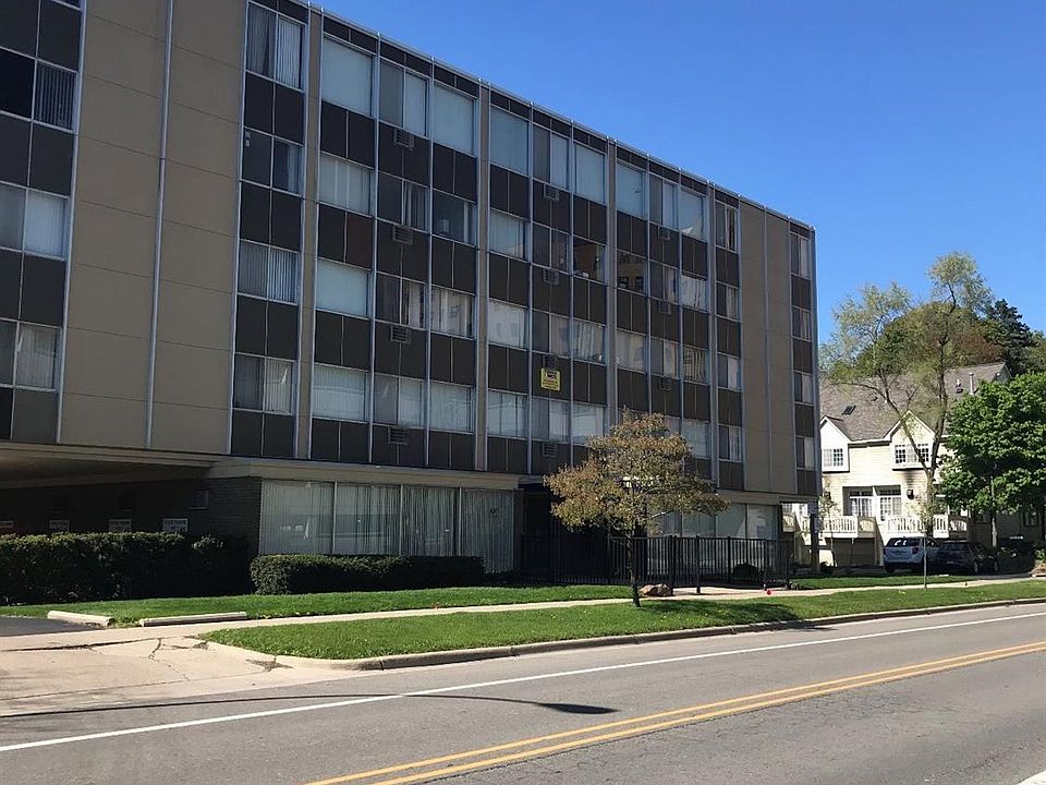 2nd image of 1006 Catherine St