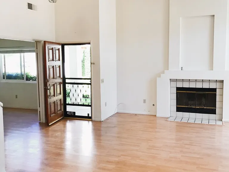 8755 Rideabout Ln — Photo 5