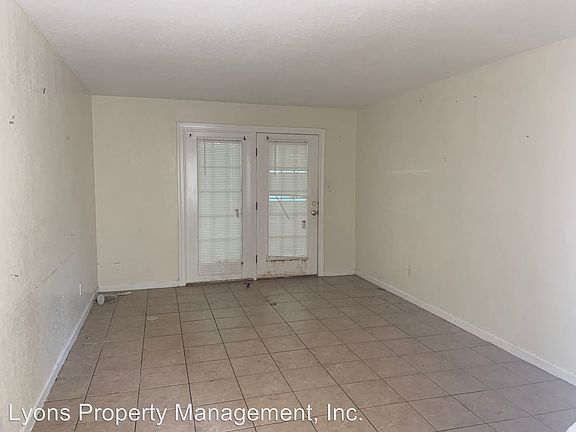 3rd image of 1616 E Moore St APT 5