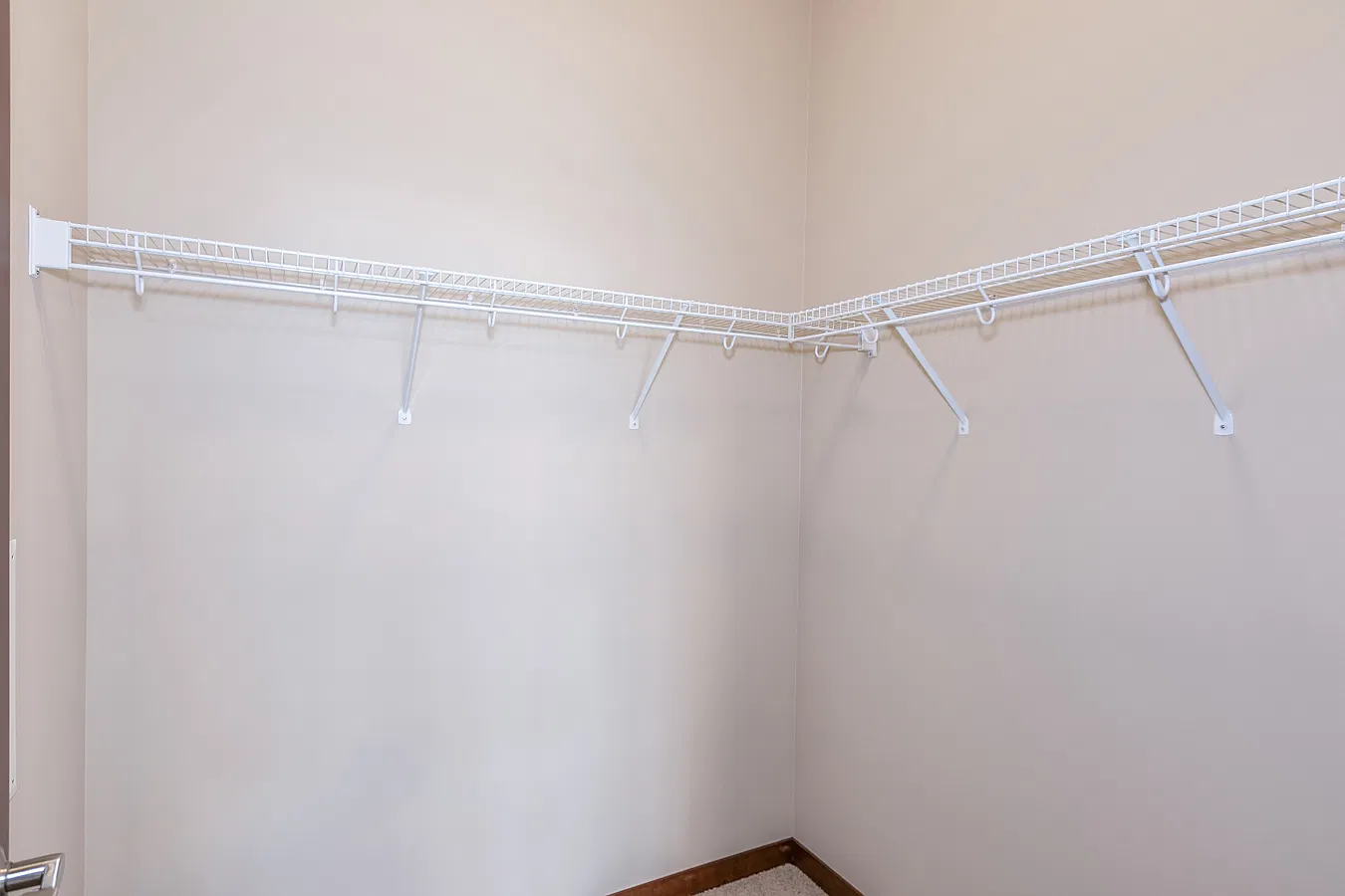1 bed, 924 sqft, $1,700 — Photo 2