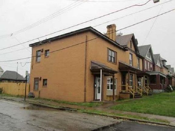 3rd image of 3014 Versailles Ave