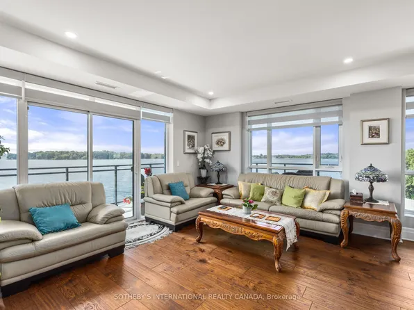 129 B South St #221, Gananoque, ON K7G 0B1