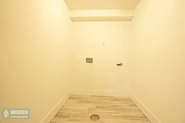 Rented by null | media 72