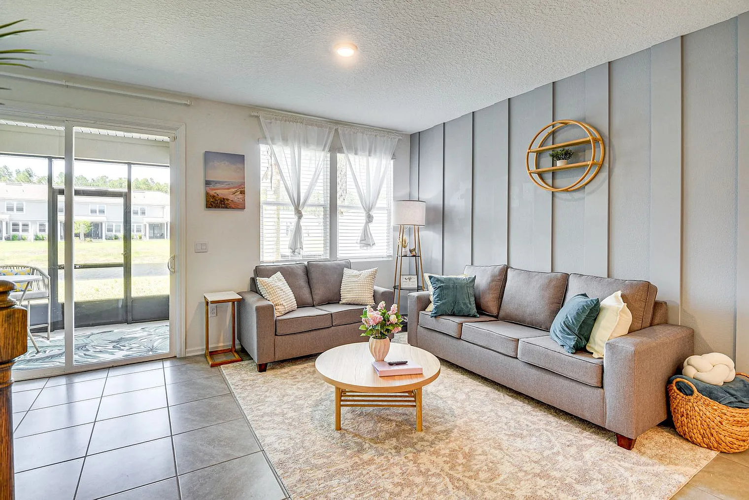 3 bed, 2.0 bath, 1797 sqft, $3,612 — Photo 1