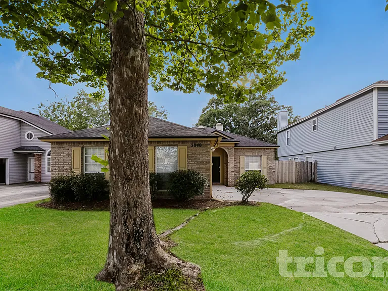 3840 Tallcott Dr — Photo 1
