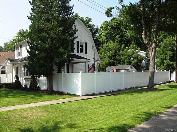 4th image of 29 Parkway St
