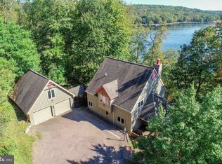 336 Paradise Hts, Oakland, MD 21550