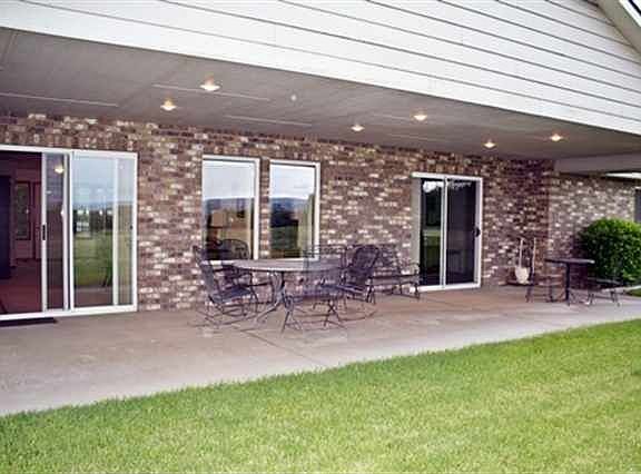 3rd image of 1969 Gray Lynn Dr