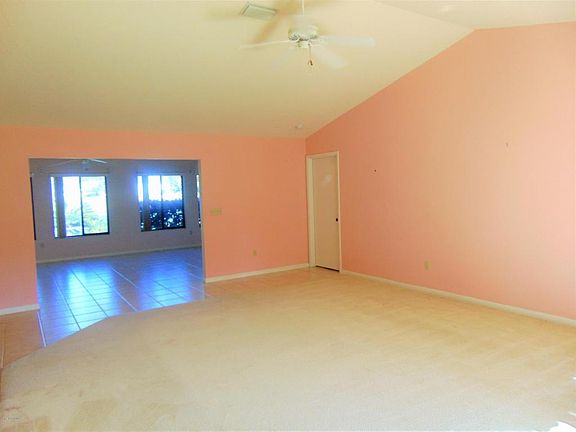4th image of 1600 Pioneer Dr