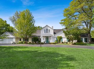 2293 Drury Ln, Northfield, IL 60093