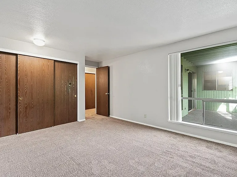 The Landon — Photo 18