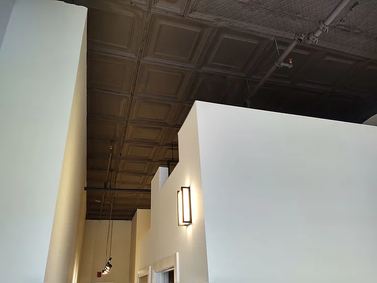 351 Campbell Ave SW — Photo 13