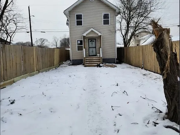 1624 Delaware St, Gary, IN 46407