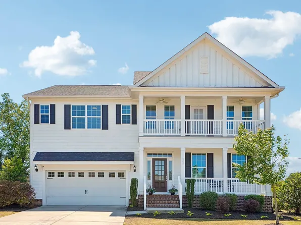 257 Pointe Park Cir, Holly Springs, NC 27540