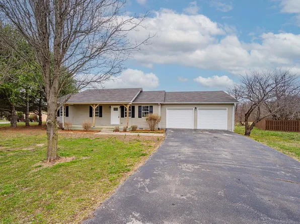 4632 Meadow Cir, Cookeville, TN 38506