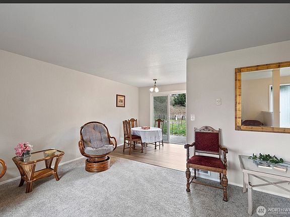 5th image of 117 128th Street Ct E #117