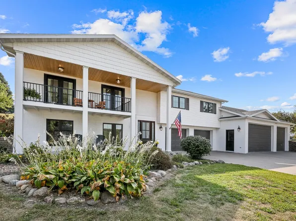 108 Terrace Dr, Otley, IA 50214