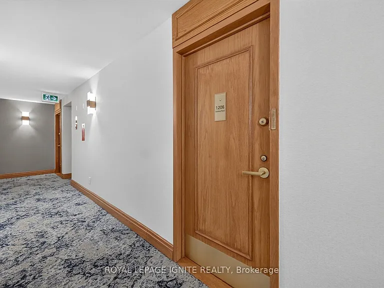 24 Wellesley St W #1206 — Photo 9