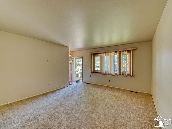 5th image of 6530 Chirrewa St
