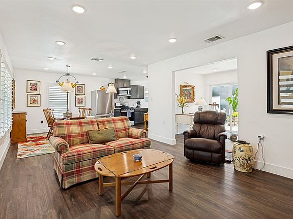 5th image of 9824 Witham St