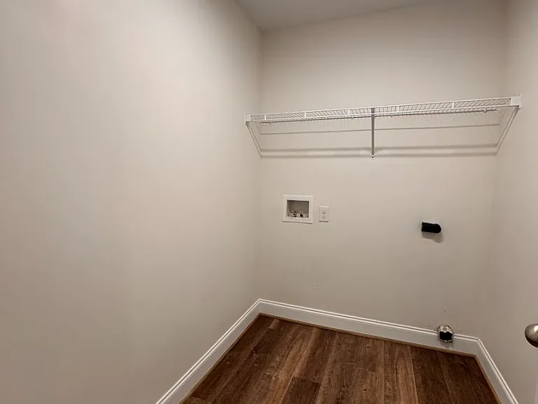 407 Albus Dr — Photo 12