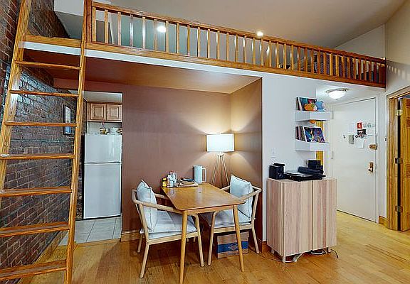 5th image of 5 W 95th St APT 2B
