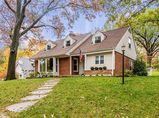 1120 Dunwoody Dr, Saint Louis, MO 63122