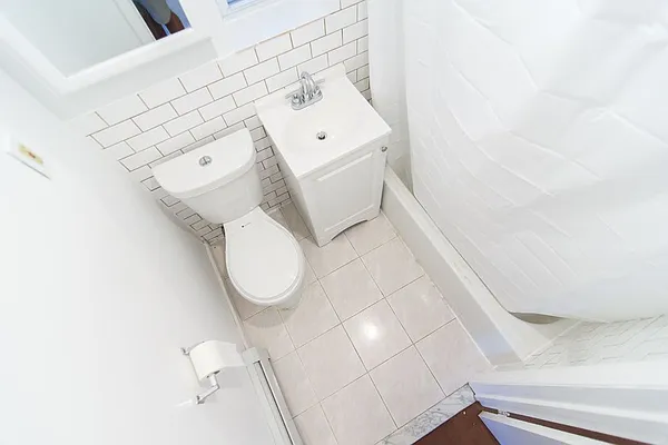 Rented by Greenpoint Properties | media 2