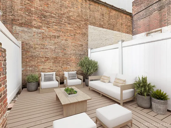 431 W 54th St APT 1D, New York, NY 10019