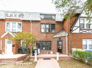6814 Harrow St, Forest Hills, NY 11375