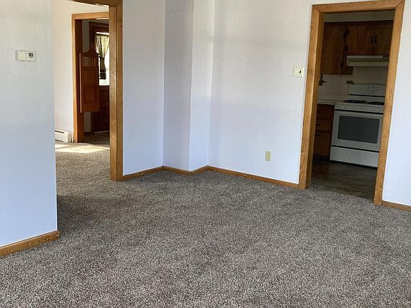 2nd image of 337 Weldon St