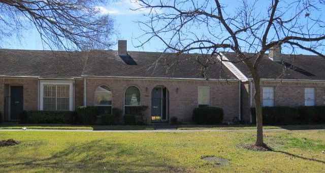 1st image of 10919 Bexley Dr #919