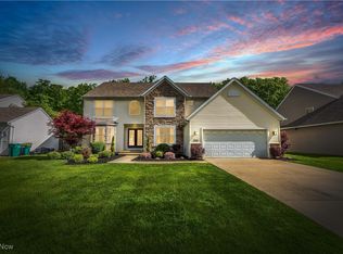 24527 Rushmore Dr, Richmond Heights, OH