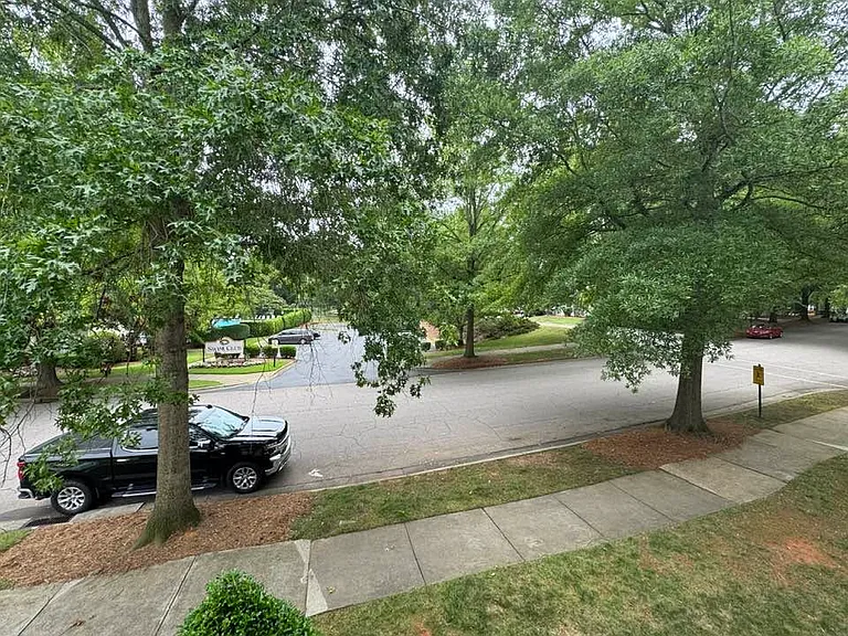 10125 Westmoreland Rd #2B — Photo 27