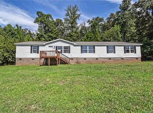5564 Hidden Oaks Dr, Bessemer City, NC 28016