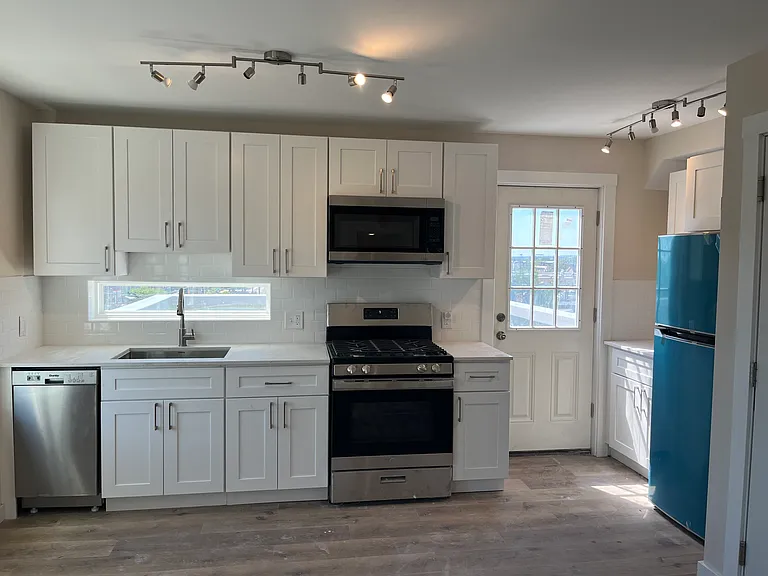 4900 Kingsessing Ave #3 — Photo 2