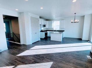 8139 W Joe Dr, Magna, UT 84044