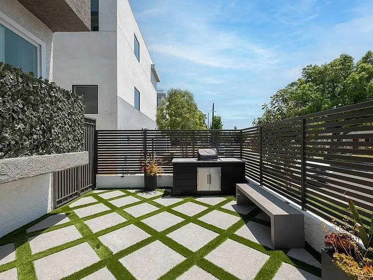 14417 Tiara St #103 — Photo 34